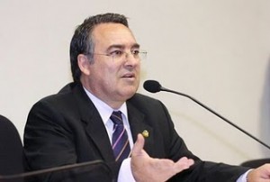Gov. Raimundo Colombo