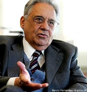 SAO PAULO/SP 05/09/2006 - 16:00 H - FHC / ENTREVISTA - VARIEDADES JT - Entrevista com ex Presidente da Republica, Fernando Henrique Cardoso em seu escritorio no Instituto.